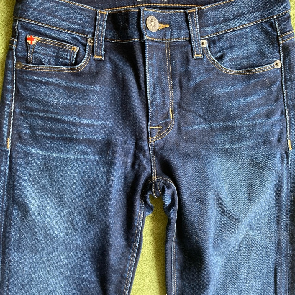 Hudson women’s size 26 jeans dark wash Nico midrise skinny